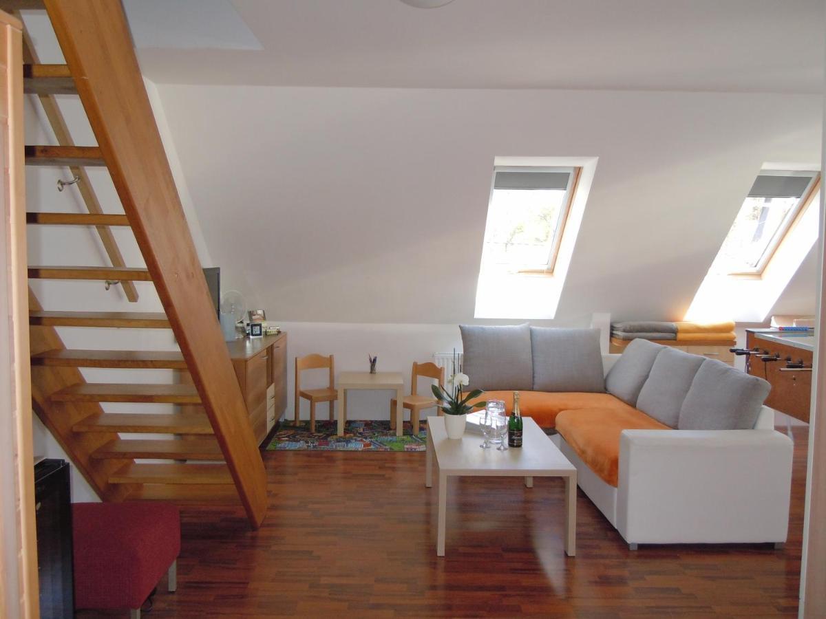 Apartment Vlčková Esterno foto