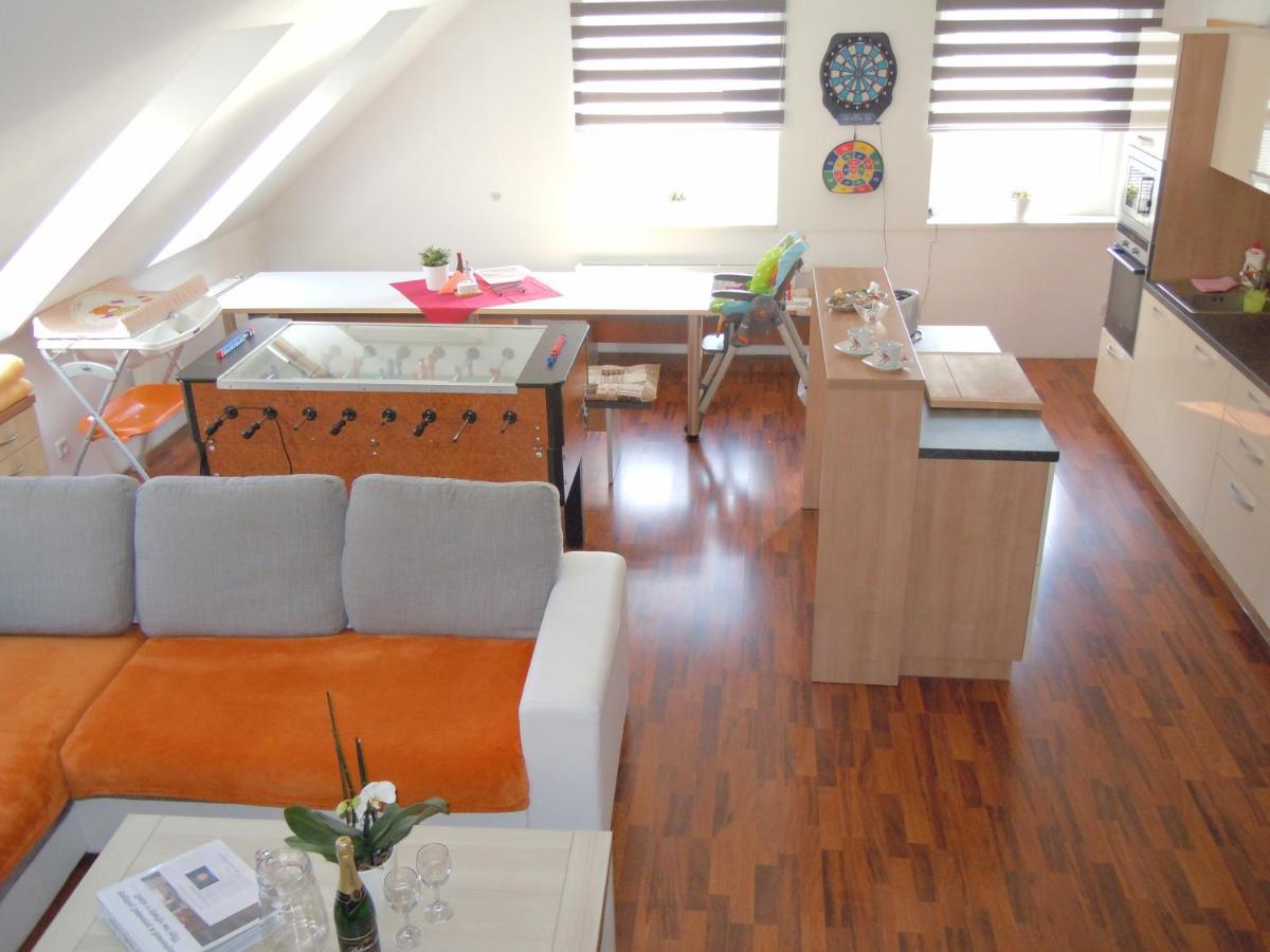 Apartment Vlčková Esterno foto