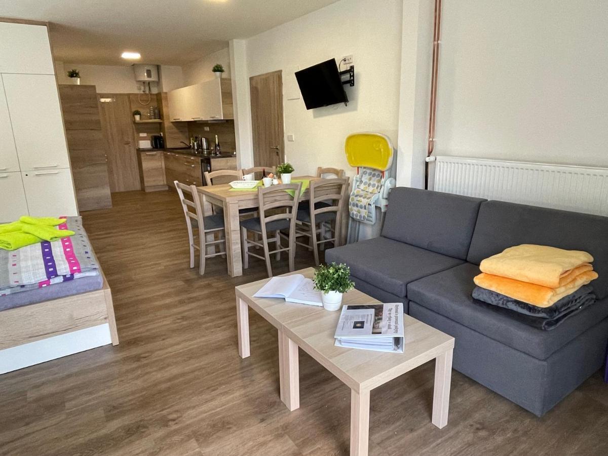 Apartment Vlčková Esterno foto