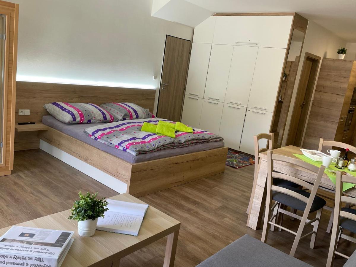 Apartment Vlčková Esterno foto