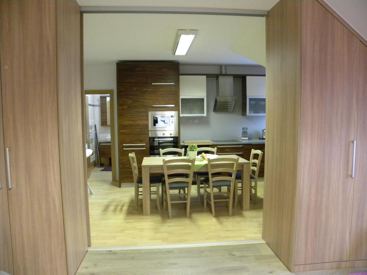 Apartment Vlčková Esterno foto